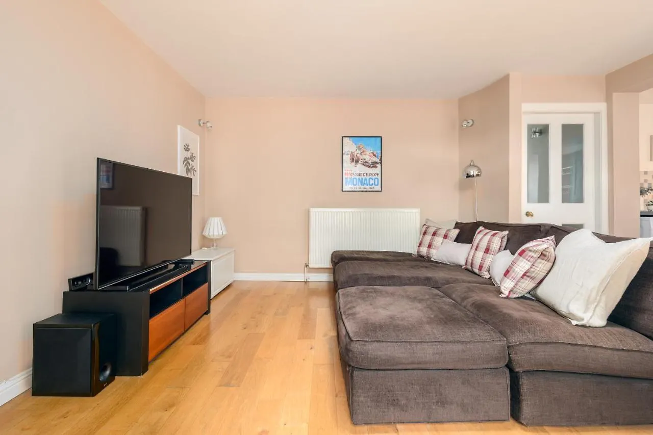2Br New Town Garden Apartment Edinburgh